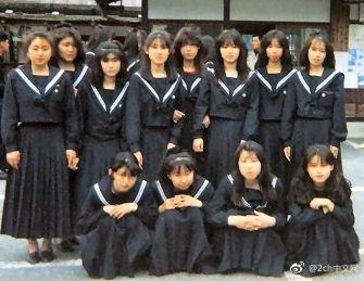 为什么日本不良女学生的制服裙长到脚踝 而其他好学生却是超短裙呢 知乎