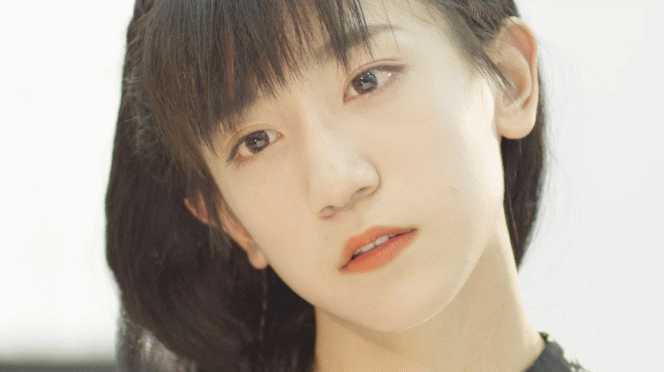 时代峰峻为什么不尝试一下招女训练员?