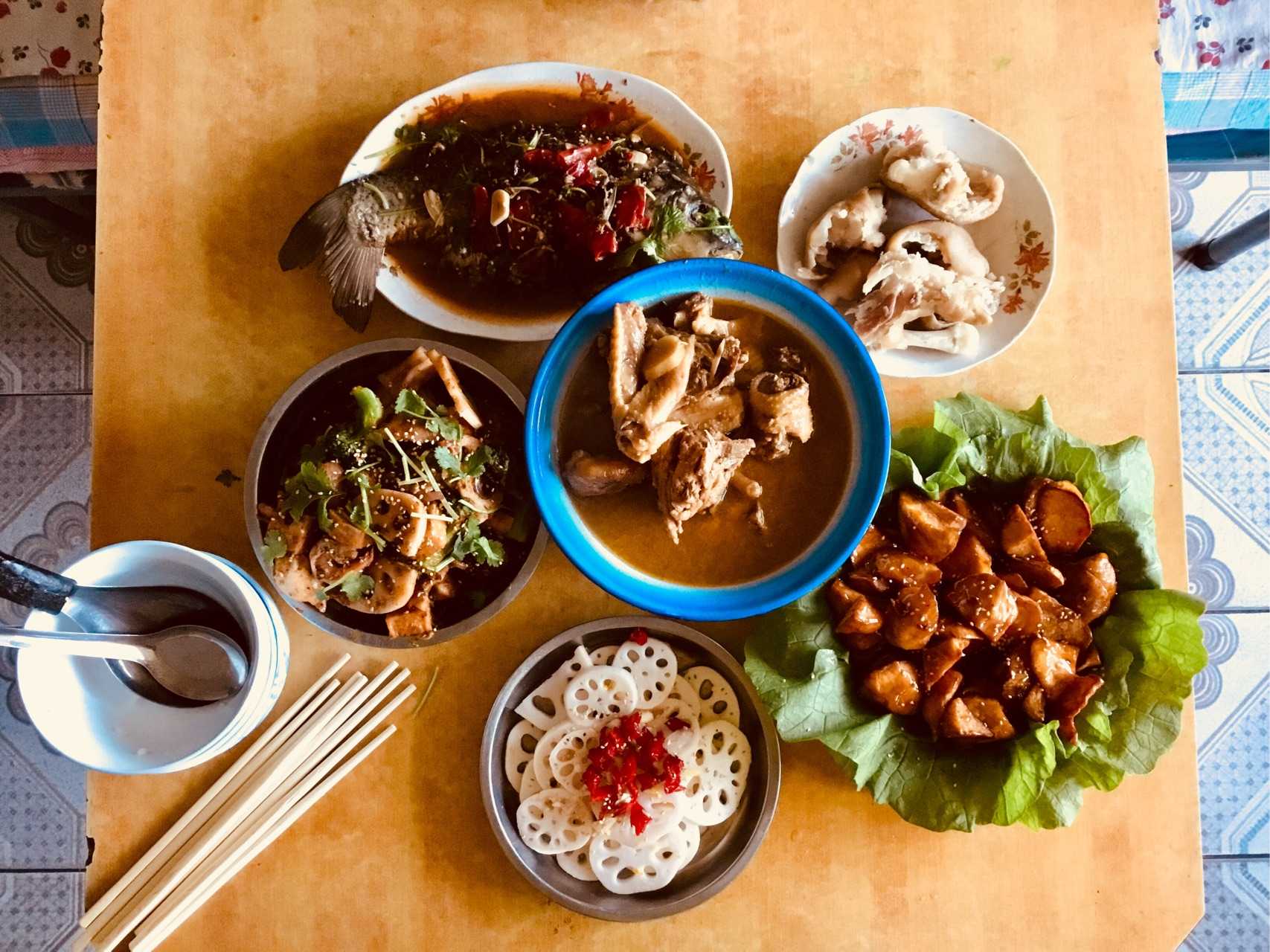 妈妈做的六道菜 ,hin好吃,还是自己家的味道最棒!新年快乐!