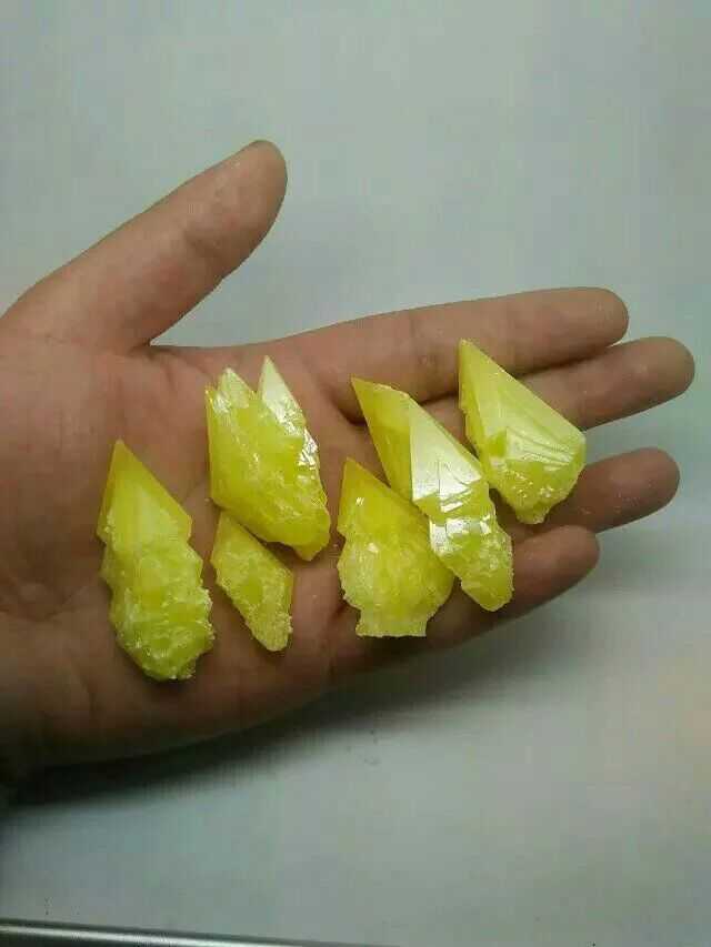 斜方硫晶体 再更几个(`)**