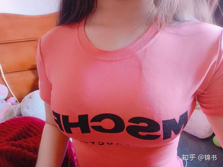 男生比较看重女生的身材还是长相,比如一个漂亮的但是又平胸,一个长的