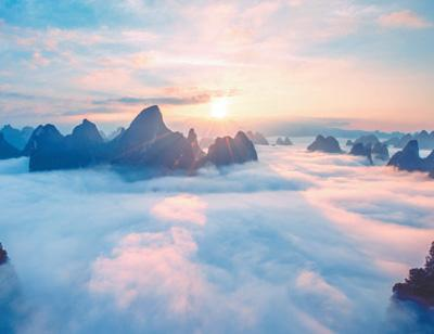 00后女生太沉迷键政,该怎么办?