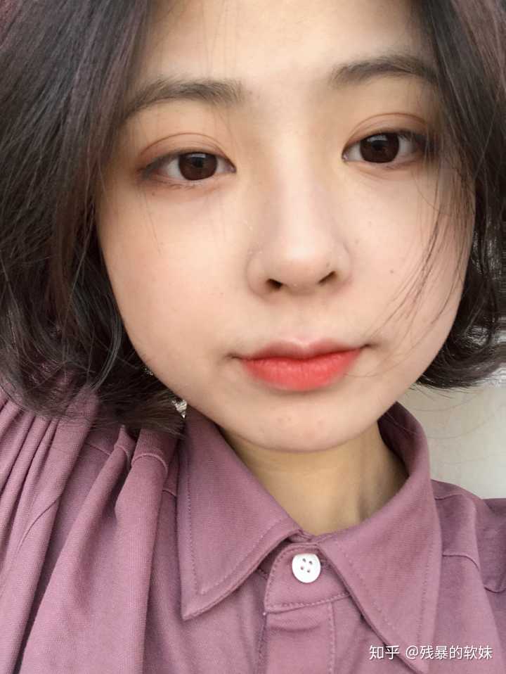 脸大而且颧骨宽下巴短是种什么体验,哭唧唧?