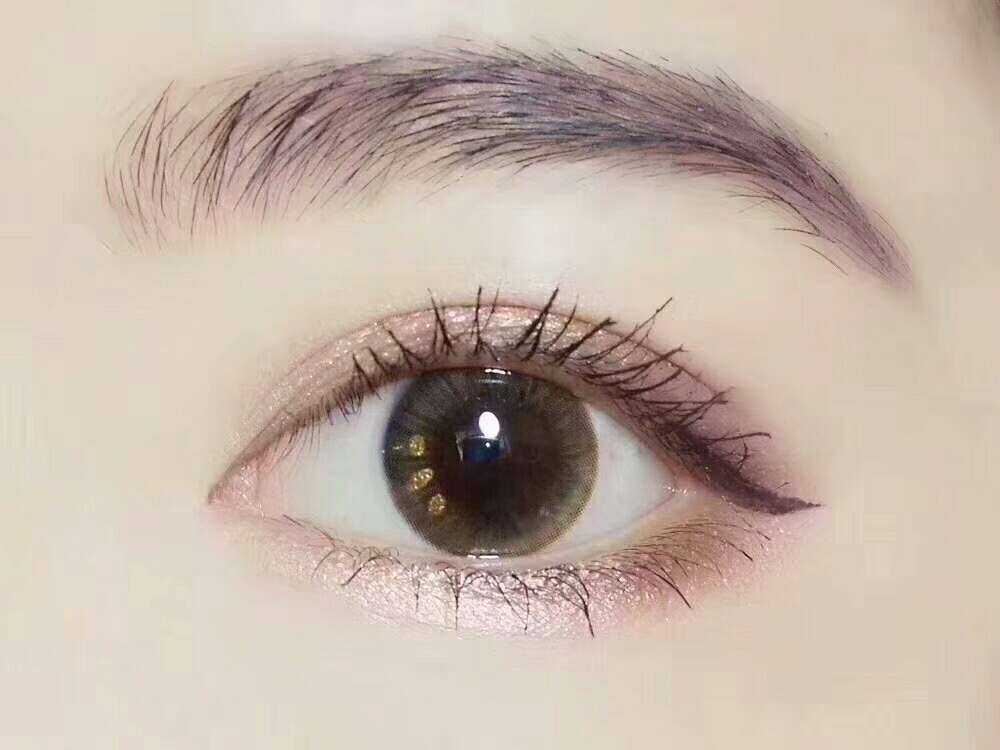 你的眼睛里有星星很迷人很温柔