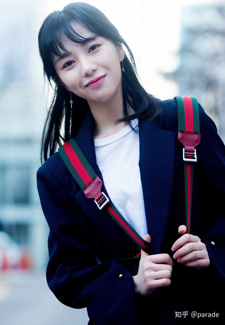 不知道为什么什么时候看都笨笨的珉娥