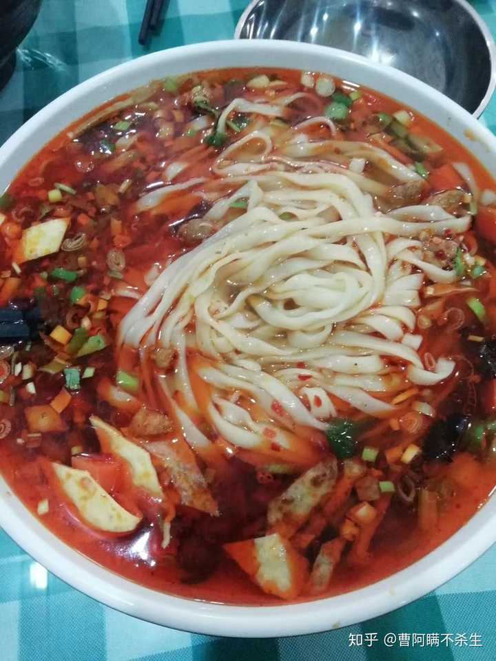 张掖美食一条街臊子面