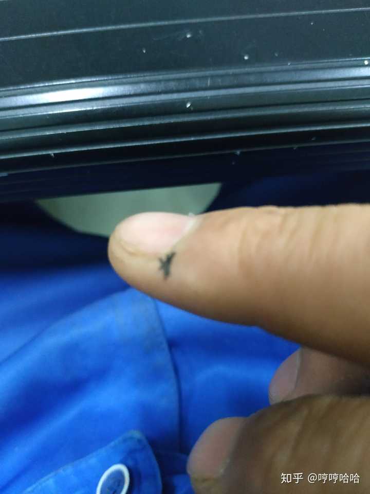 我害怕我写字会导致中指有茧子,怎么办?