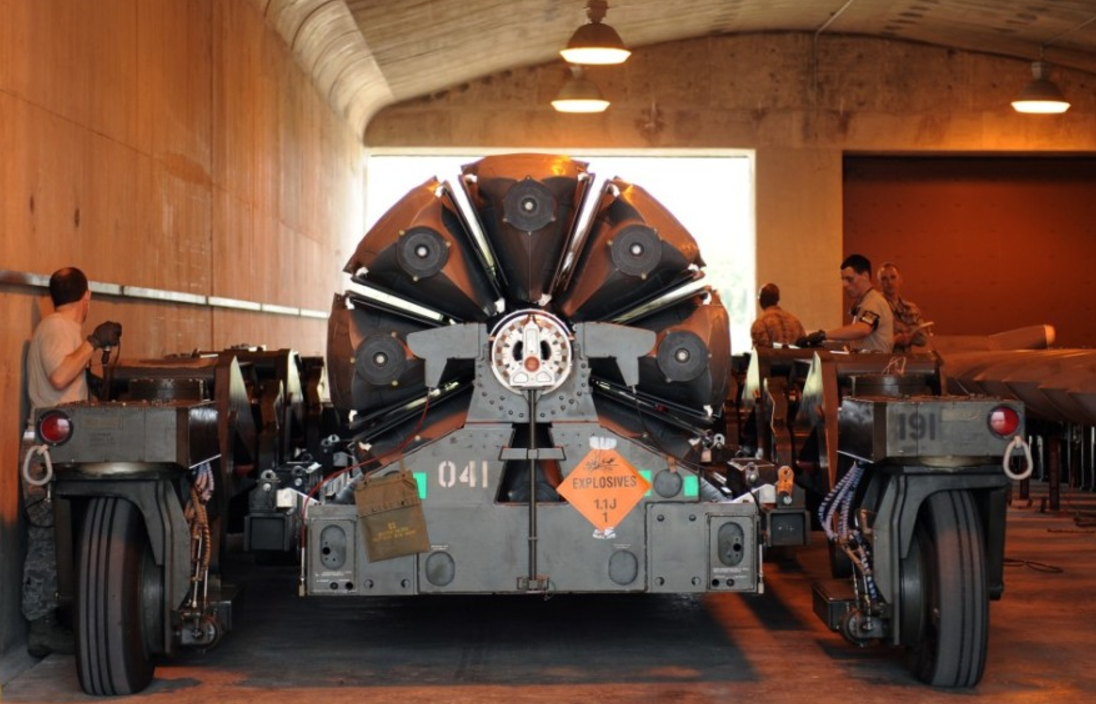 如果导弹能解决一切问题的话,那么为什么还要制造战