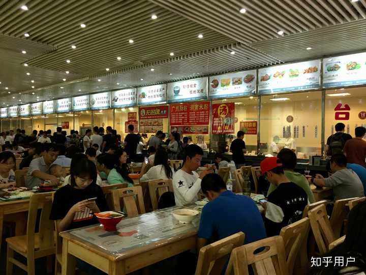一句话描述北京理工大学的食堂有多好吃？