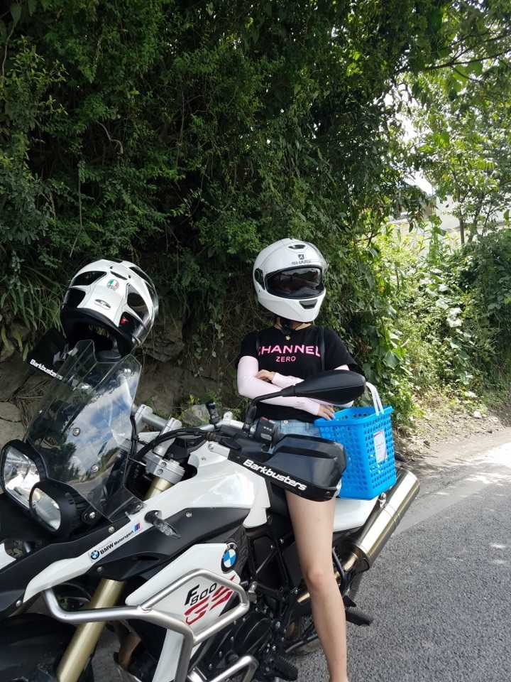 女生会骑摩托车是怎样的体验?