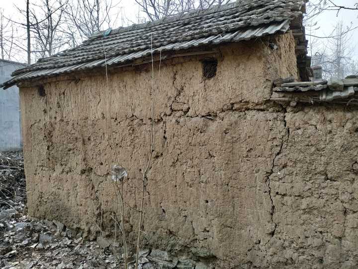 这样的房子在农村也很难见到了