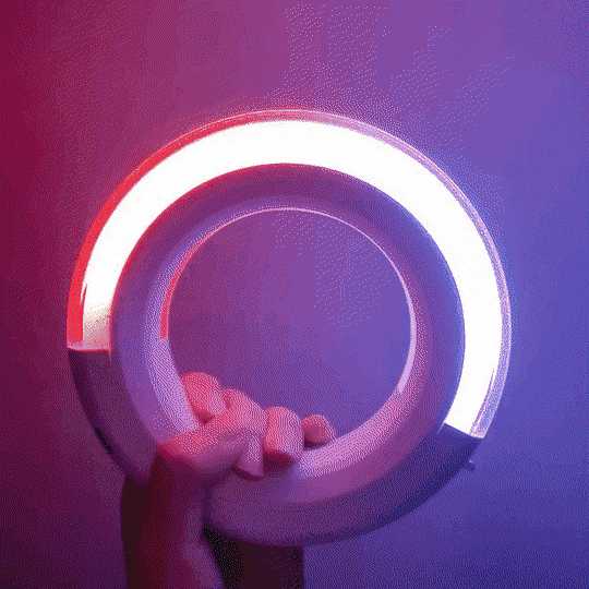 我说一个好看中又最独特的吧,itzy的应援环,nh独一家"环"的应援棒.