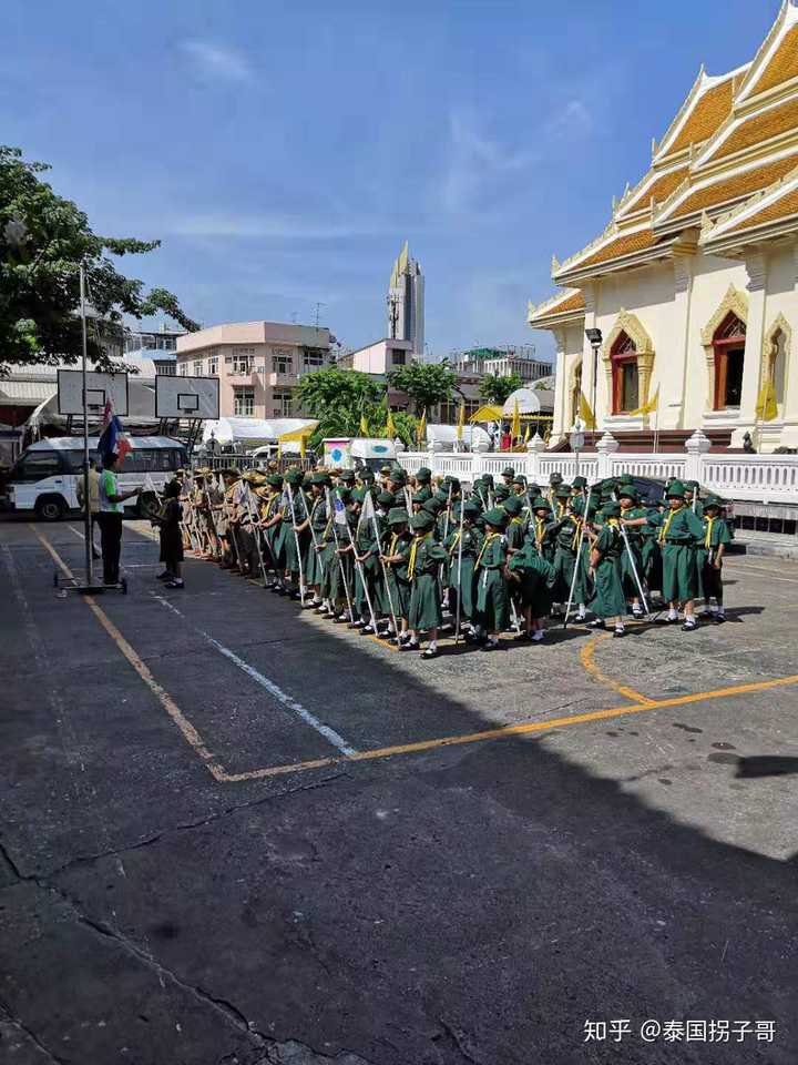 泰国学校都有的童子军的活动