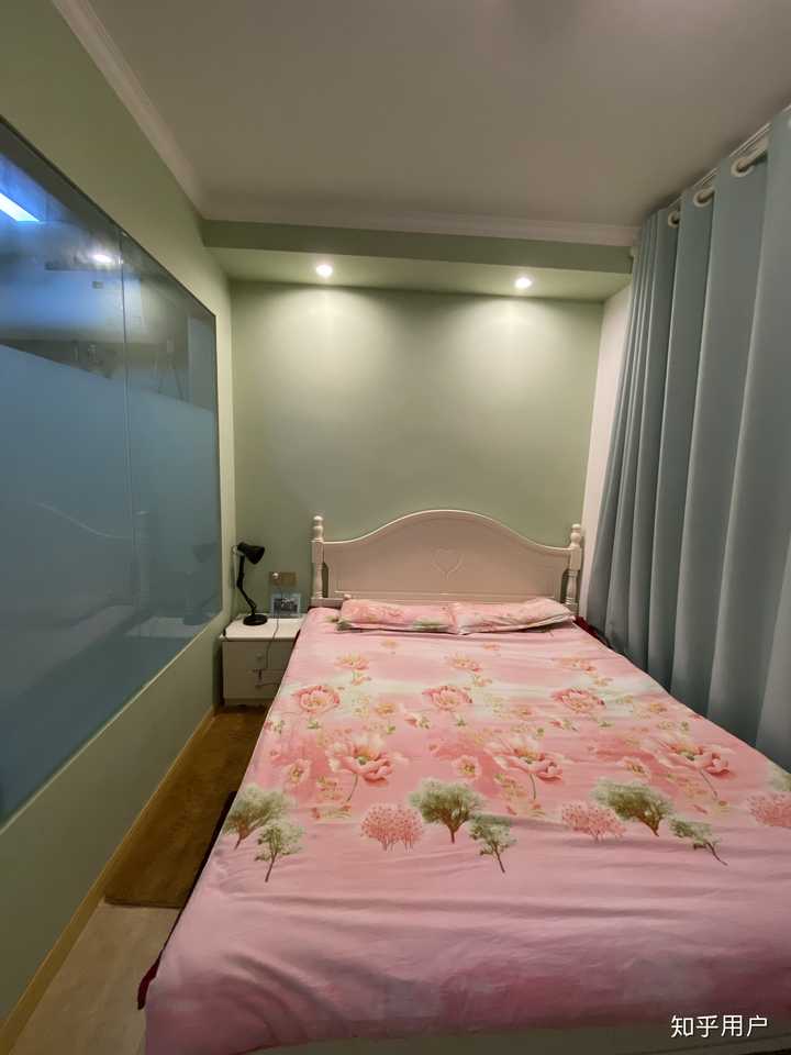 女生自己租房住是不是很舒服?