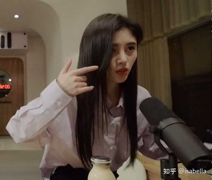 哪些明星的脸已经/快要崩了？