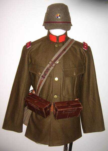 有点跑题,就当丢个砖头 1942年左右伪满军就开始向华北派出部队参战