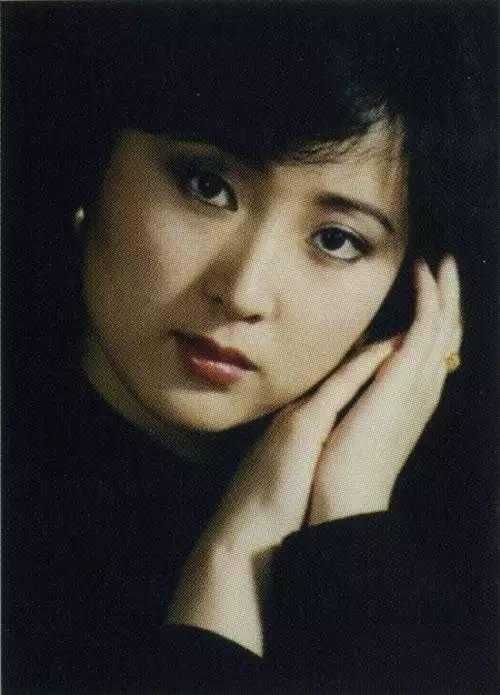 如何评价陈晓旭?