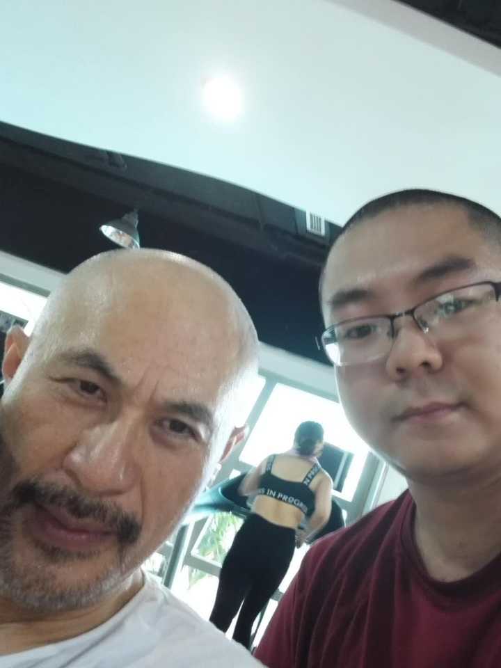 请问是.鳌拜么? 老爷子一愣,嗯?