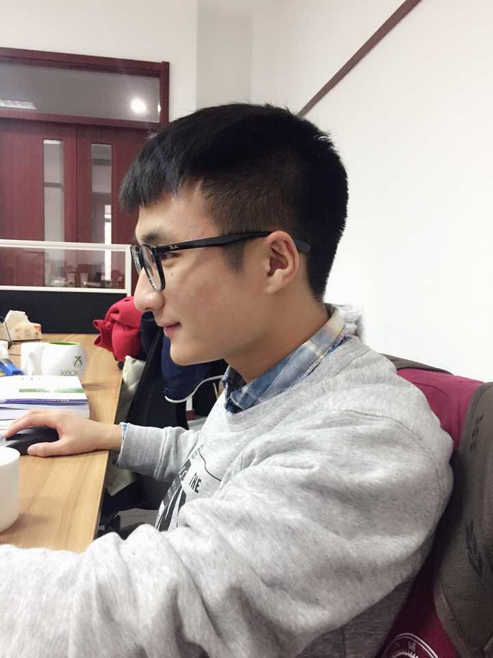 有个学霸男朋友是什么体验?