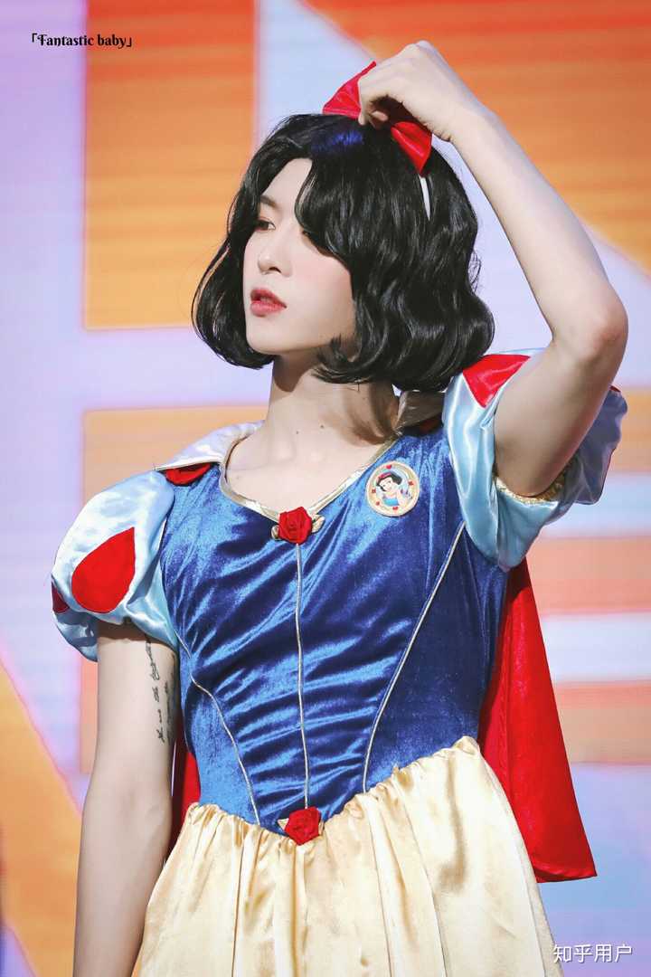 路人或粉丝对于ninepercent武汉场cosplay造型的看法?