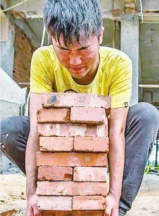 如何看待中国青年报,嘲讽完做题家,就开始劝人看开点?