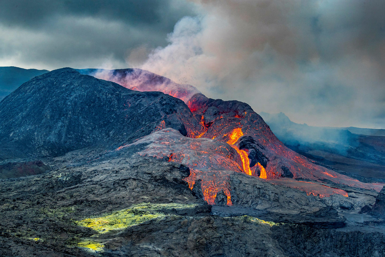 云舞空城 的想法: #地球力量# 冰岛的火山太迷人了 - 知乎