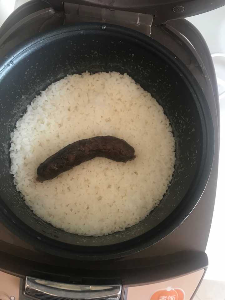 这真的 是腊肠,不是 屎