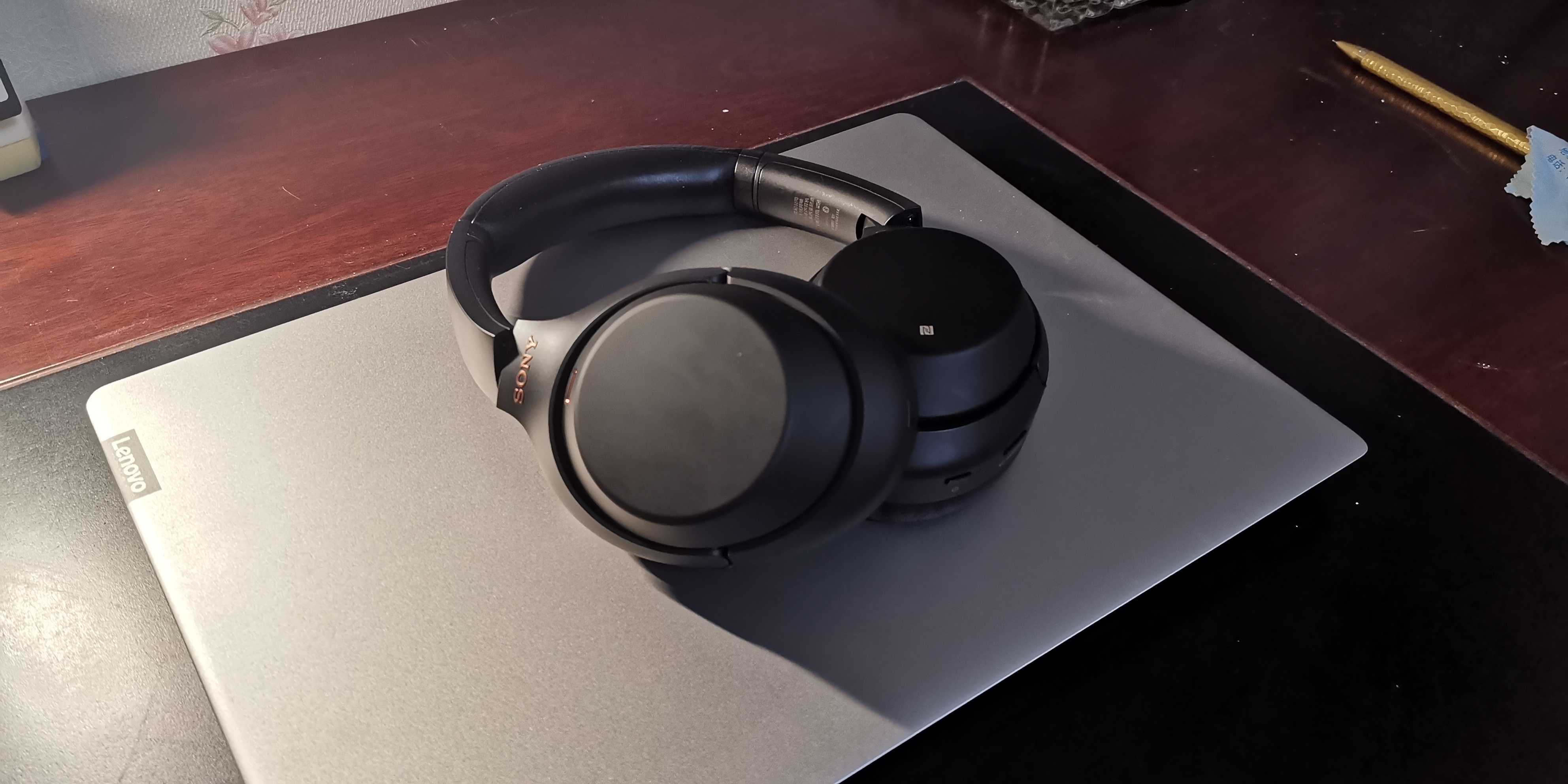 野良 的想法: #索尼 wh-1000xm3# 耳机一戴烟一抽,地球… - 知乎