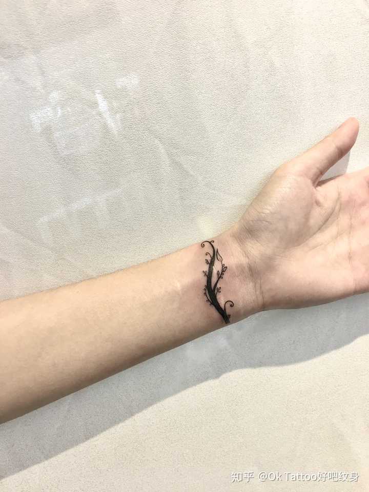 现在好了有了一个一元硬币大的疤痕,不好看,想纹个可爱点的纹身,想