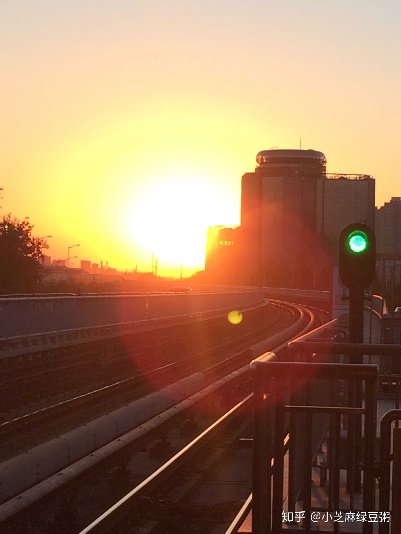 北漂的你最多时候欠下多少债!