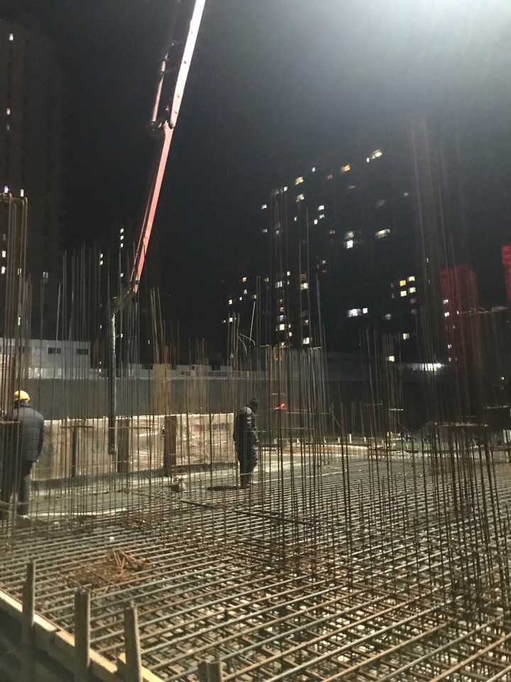 在施工单位干了两年 让我思考人生 活着究竟是为了啥?