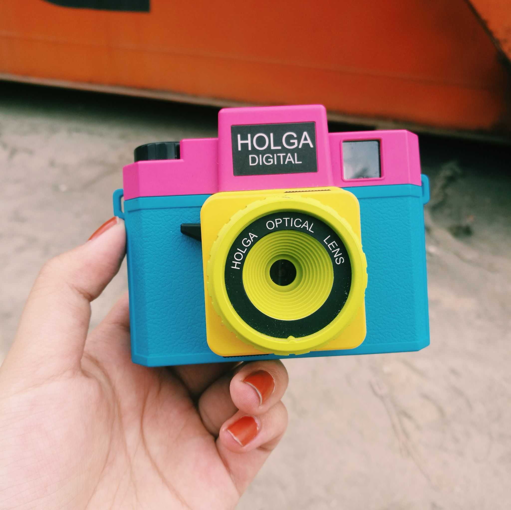 之前诱拐的朋友的小相机,可爱得要死.