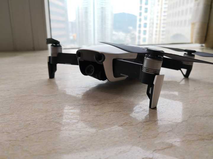大疆发布的新产品mavic air是否革了mavic pro的命?