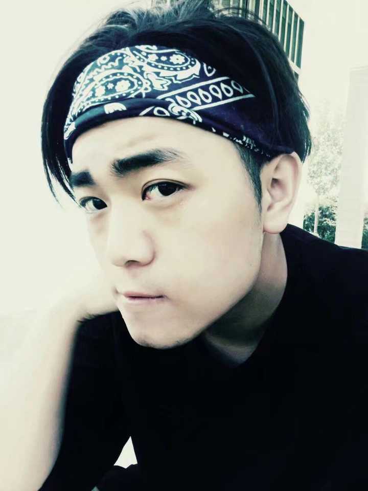 get:土气头巾x1 我留的是两边推掉,其他留长,刘海到后来变得跟个