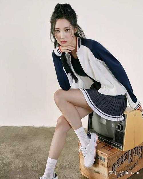 宣美这张图和下面的刘亦菲特别像