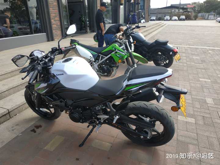 摩托车分为街车 跑车 复古车 巡航车 太子车 这些分类都有什么特点呢 各位大神帮忙详细介绍一下呗 知乎 摩托车分为街车 跑车 复古车 巡航车 太子车 这些分类都有什么特点呢 各位大神帮忙详细介绍一下呗 知乎