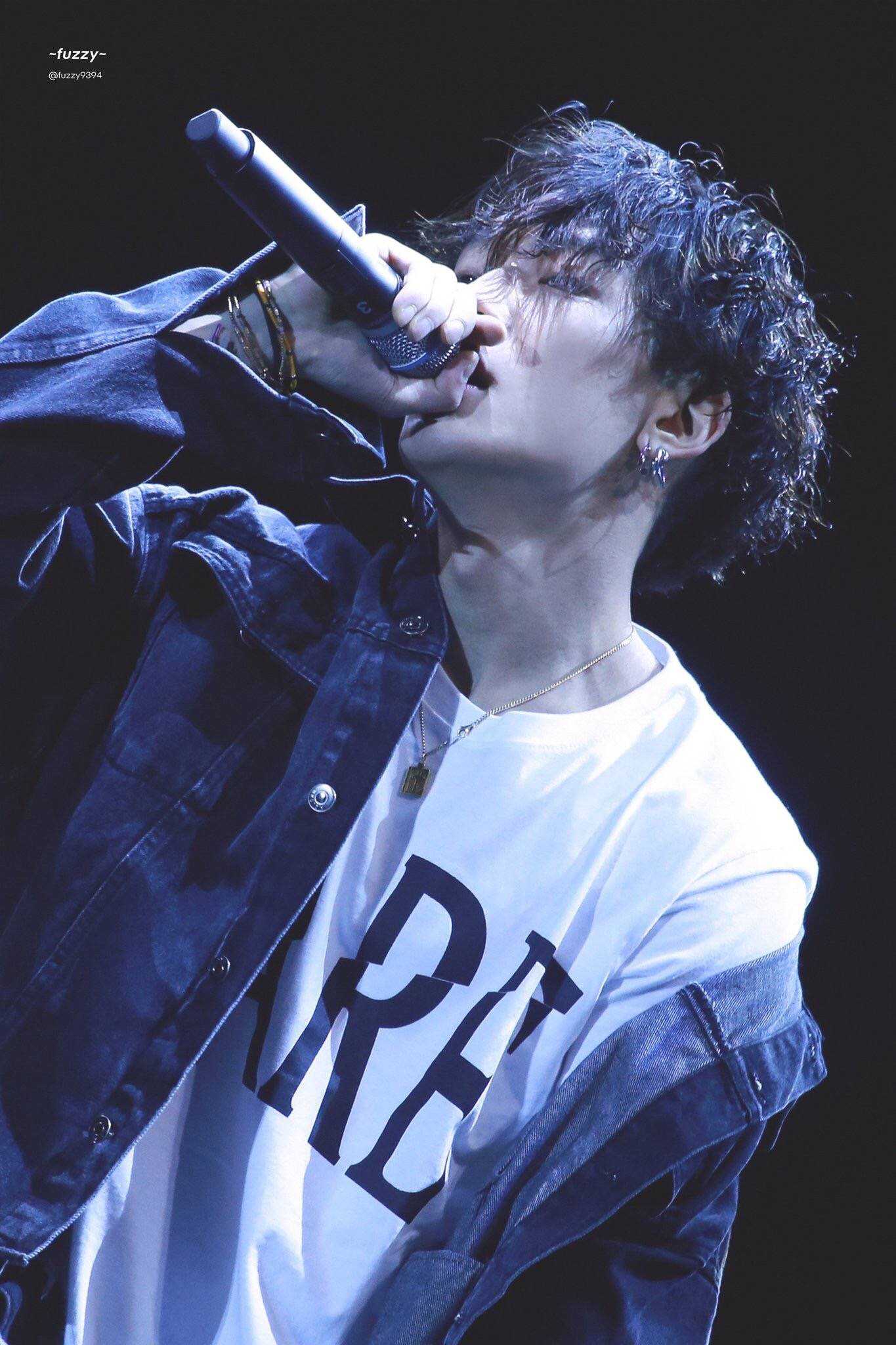 yg男团ikon rapper bobby 了解一下谢谢 原先参加show me the money 3