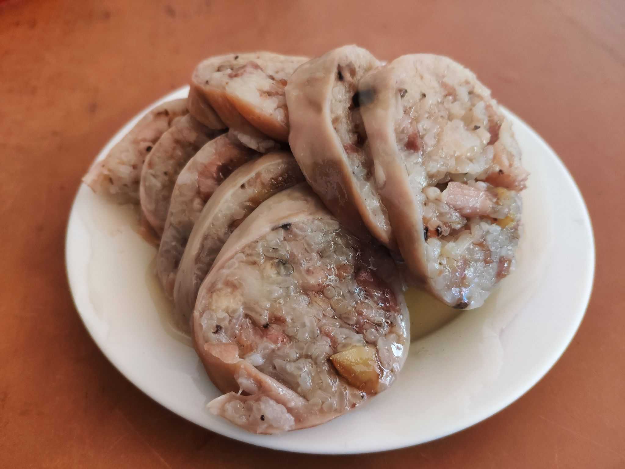 华坞市场猪肠涨糯米,联发正货店对面,无招牌,非常好吃 2,万祥牛肉火锅