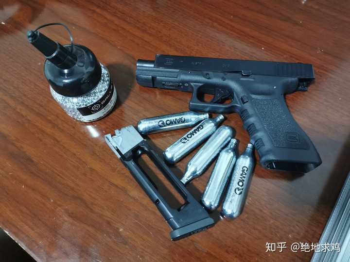 气枪威力也不小,而且后坐力基本就是没有,发射几乎没有声音,为什么不