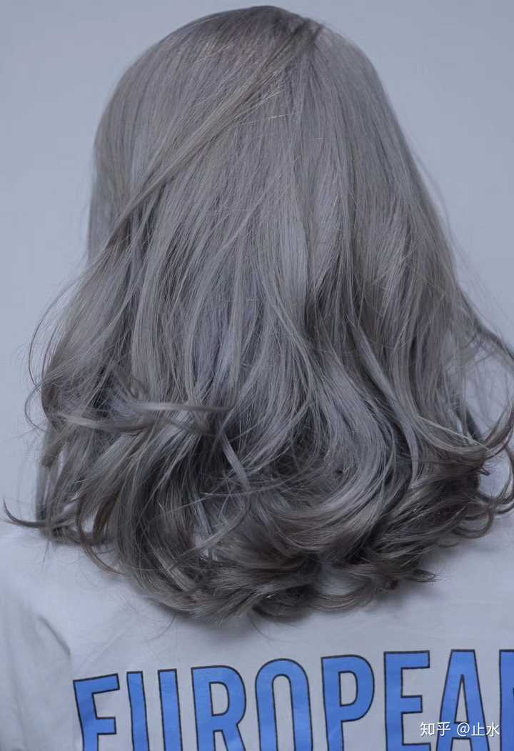 雾紫灰色头发图片欣赏图片