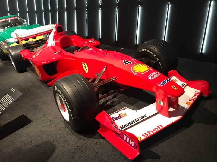 这是f2000,以这种翼片复杂程度,基本手算定性,加风洞验证就可以了.