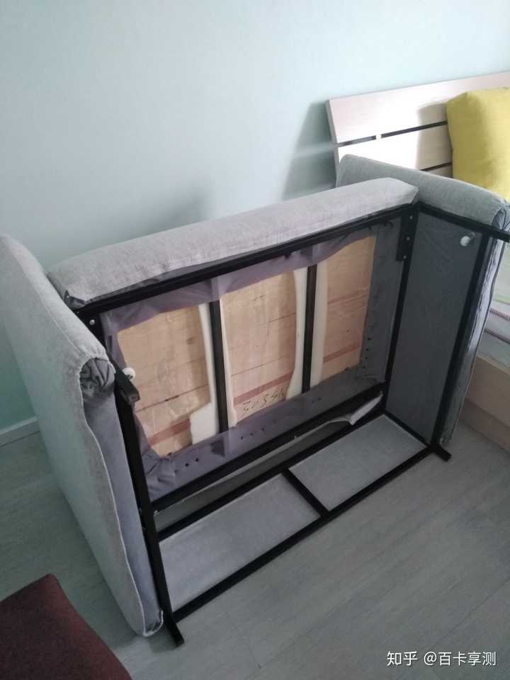 1有 密度板,纤维板 主要出现在劣质家具中隐蔽部分