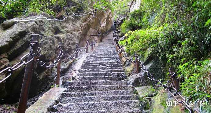 喜欢爬山，国内有哪些值得一爬的名川大山