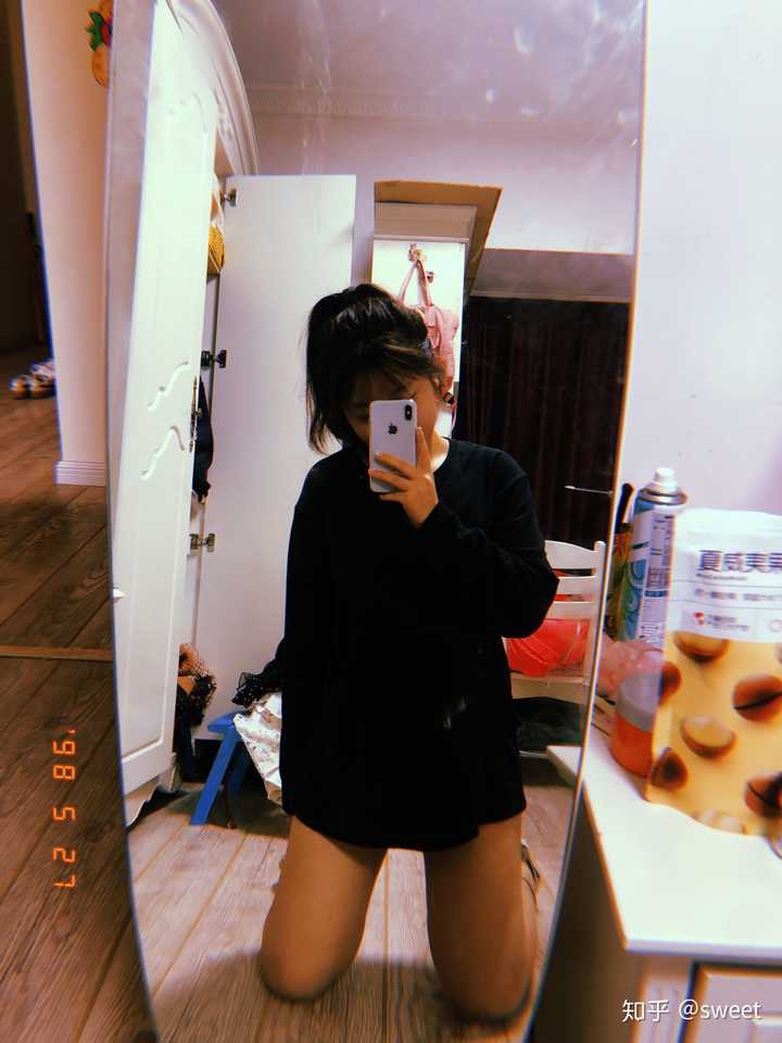 腿确实很粗 但是我拍照角度抓的好哈哈哈哈