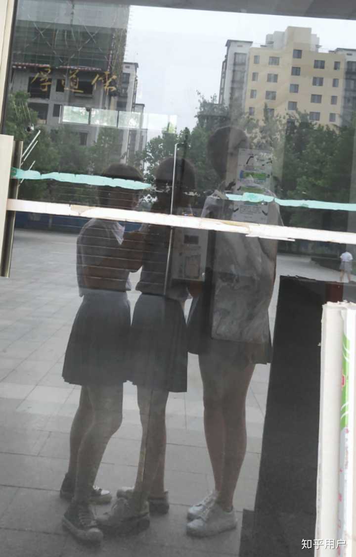 大概跟164的小姐妹站在一起就这样了