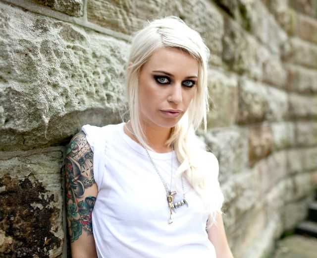 gin wigmore 先从black sheep开始听吧,希望你们第一次听到这首歌的