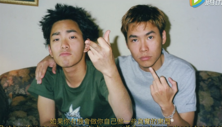 一 上个世纪八十年代,台北的一家书店里,一个特别爱画漫画的小孩核