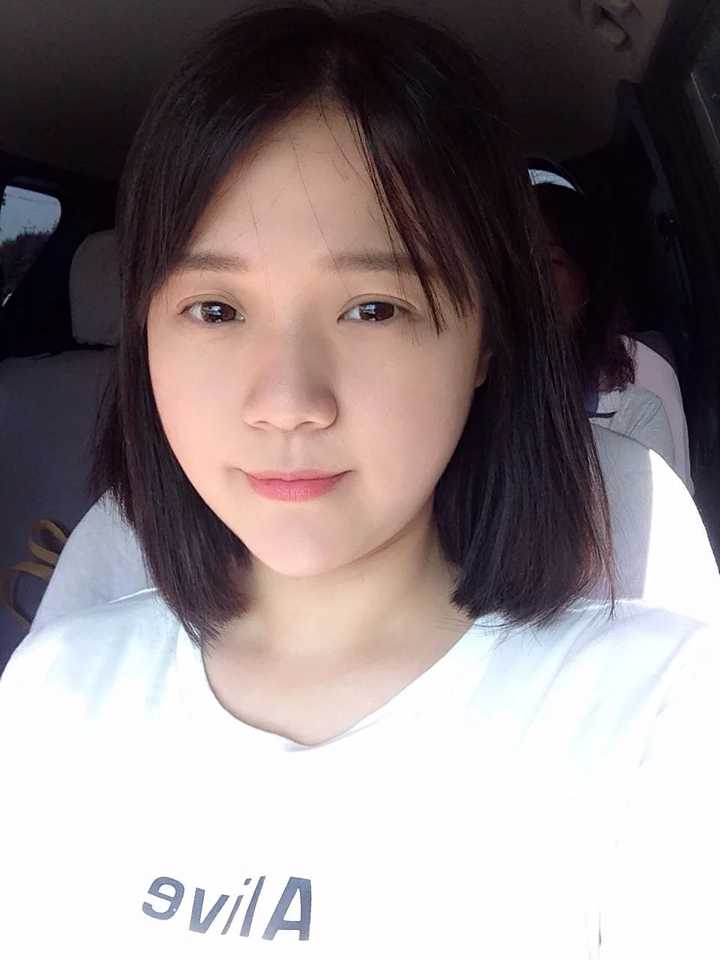 一个大圆脸留短发是什么体验?