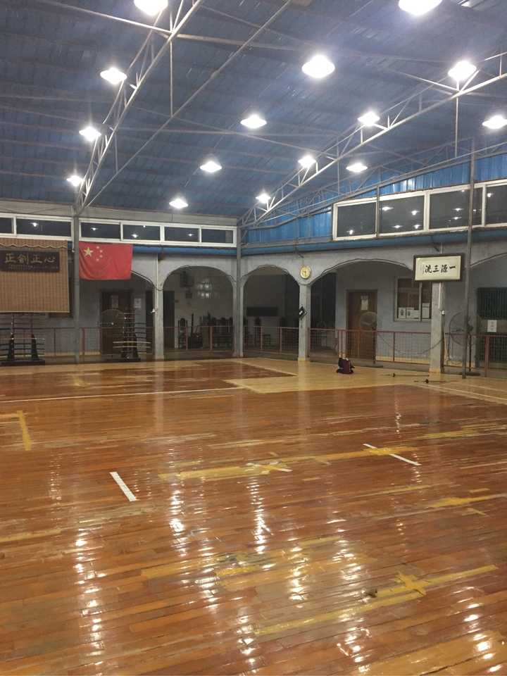 大家来介绍一下自己参与过练习的剑道馆吧!