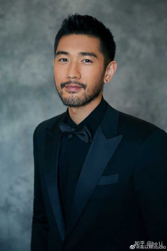 焦俊艳怎么能控制自己不爱上高以翔啊?